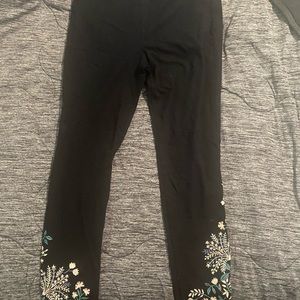 Style & Co Embroidered Leg Leggings. Black Size Medium